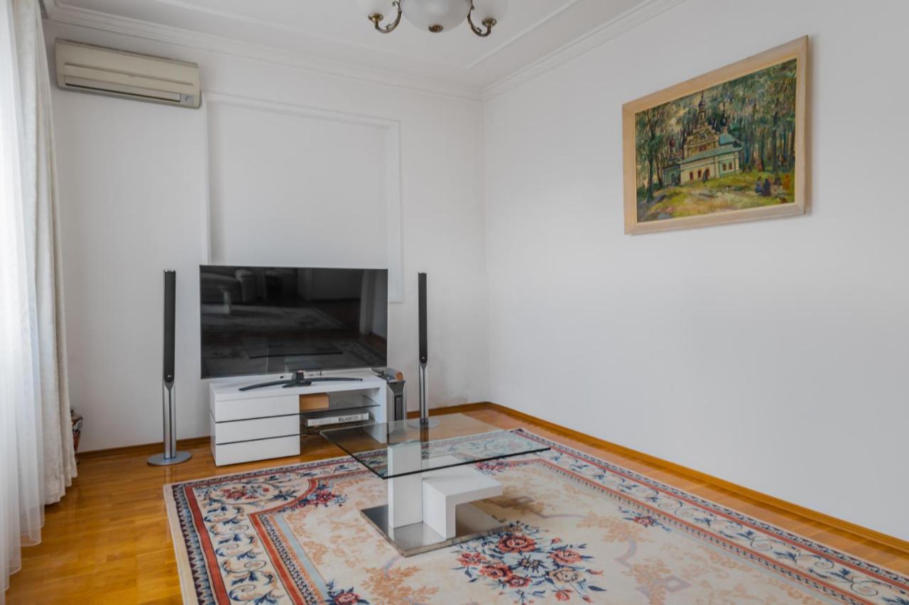 Central 2-Bd Bright Apartment In Sofia By Flat Mаnager Bagian luar foto