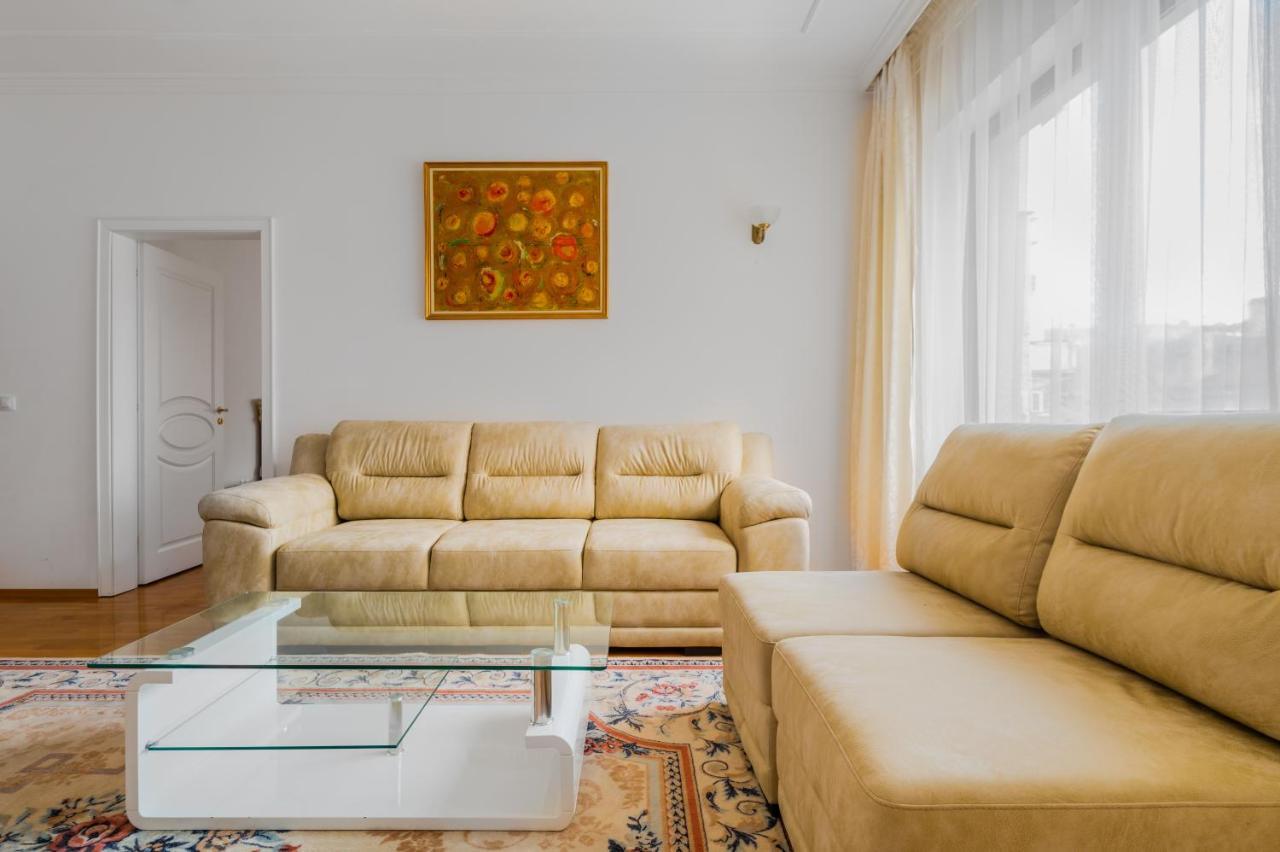 Central 2-Bd Bright Apartment In Sofia By Flat Mаnager Bagian luar foto